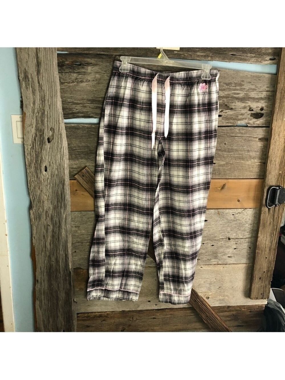 Cure Foundation Size Large Grey/Pink Plaid PJ Pants